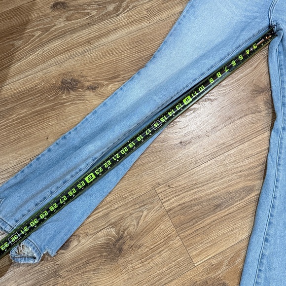 Lee Light Blue High-Rise Flare Jeans 25 - Picture 15 of 15